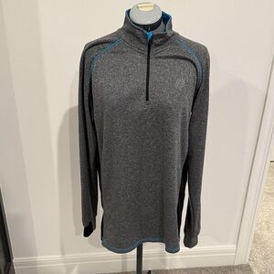 Heather grey BKE sport quarter zip